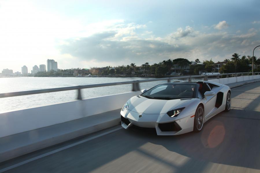  Lamborghini Aventador LP700-4 Roadster 2012 года  (фото 46 из 88)